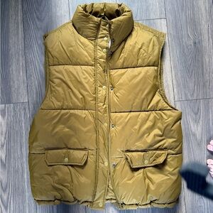 Women’s Aerie Offline Oversized Puffer Vest, medium